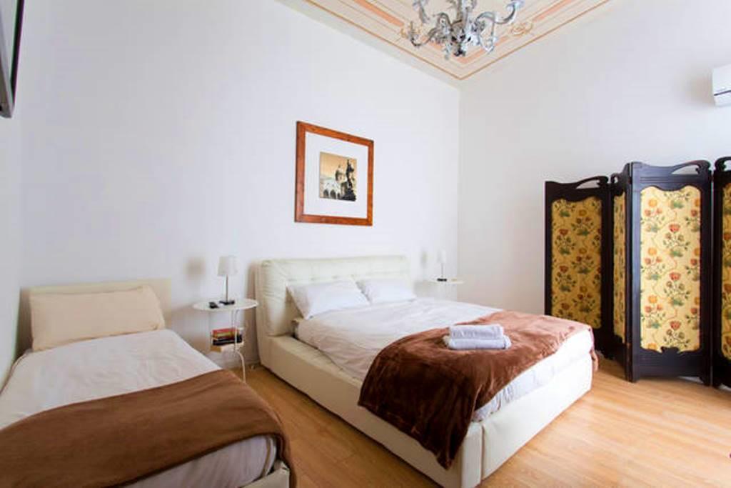 Aragona Rooms Palermo Exterior photo